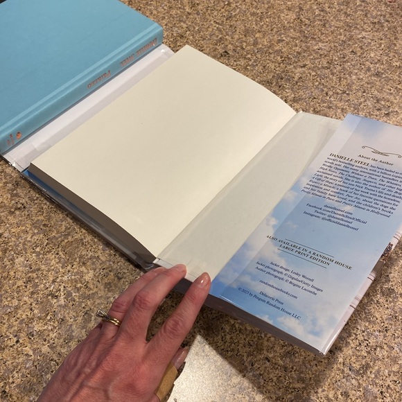 3 Danielle Steel Hardcover Books Wedding Planner Palazzo Matters of the Heart - Picture 15 of 16